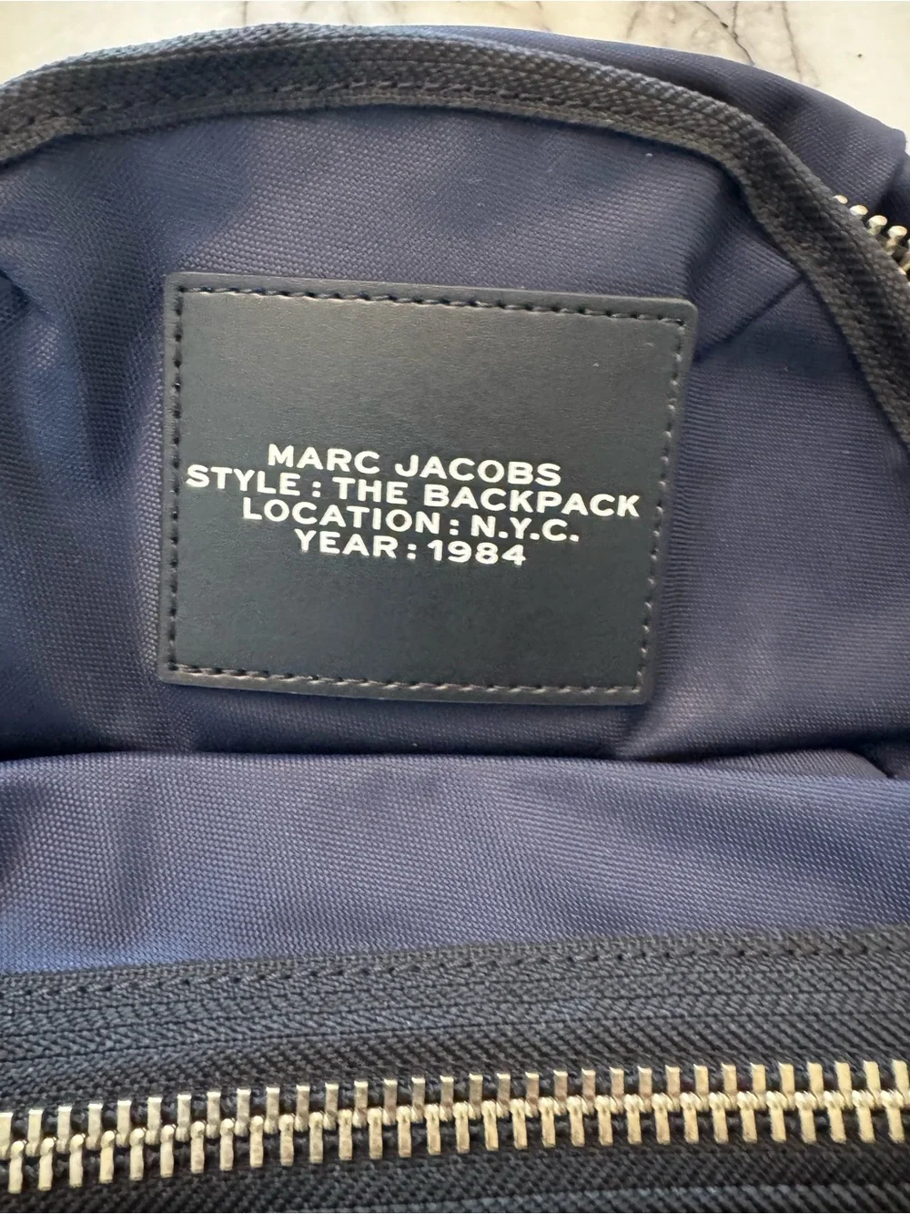 Marc Jacobs compact marc